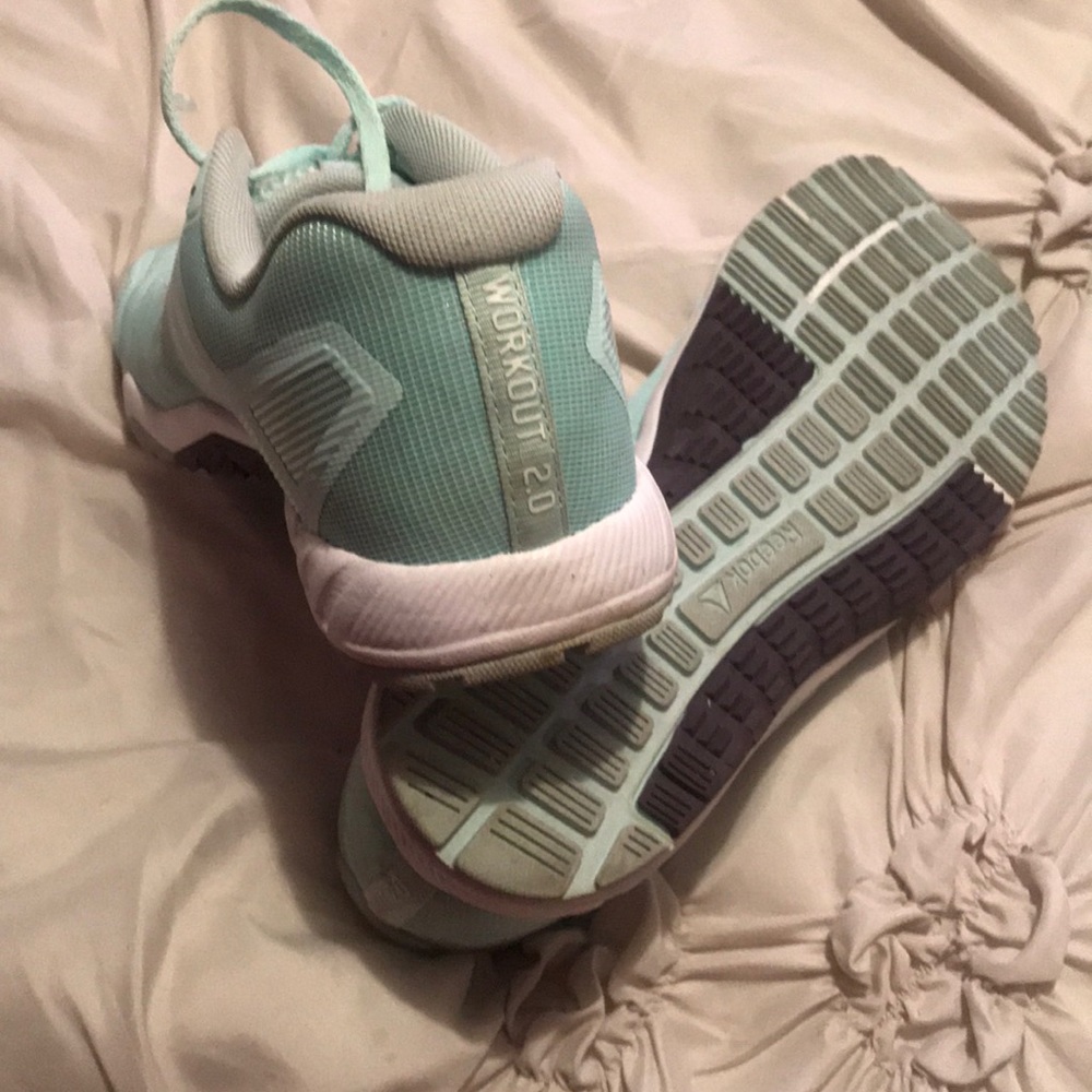 Sneakers - Picture 5 of 5